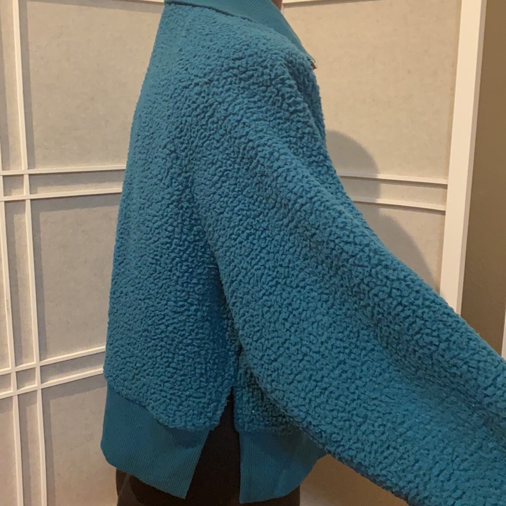 Pink Crop Micro Fleece - Picture 5 of 9